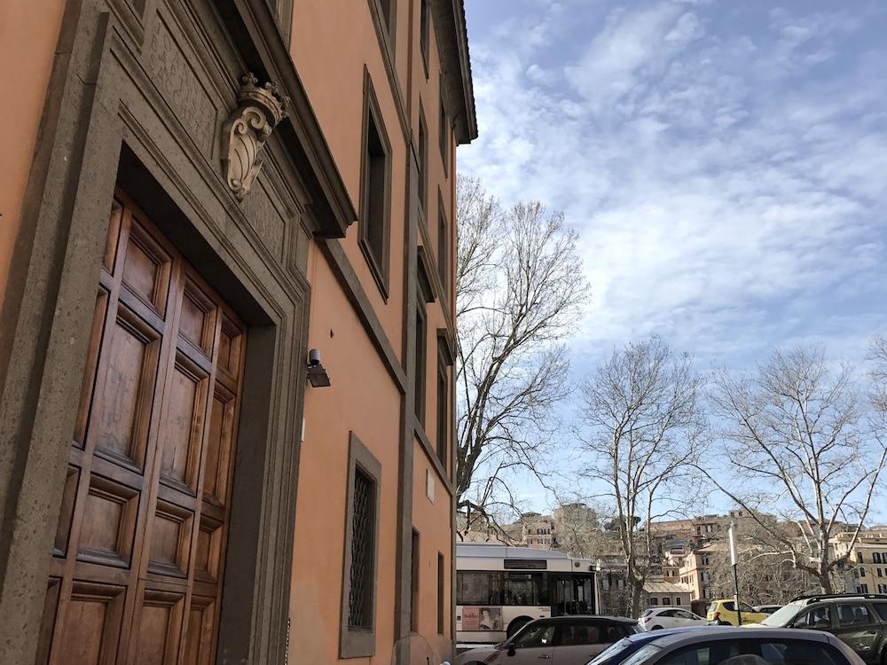 Profumo Maison Pellegrino Roma